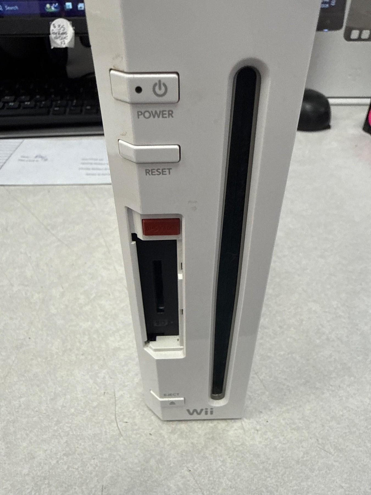 White Nintendo Wii System-WII