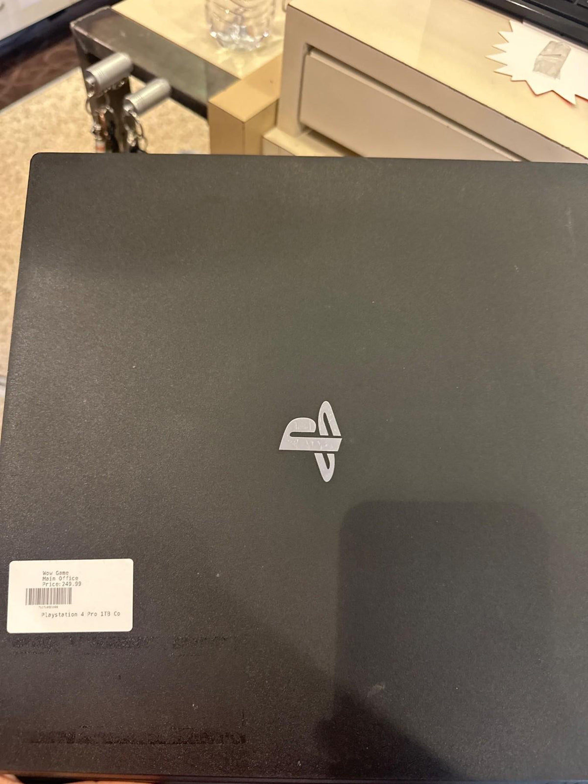 PS4 PRO 1TB SYSTEM