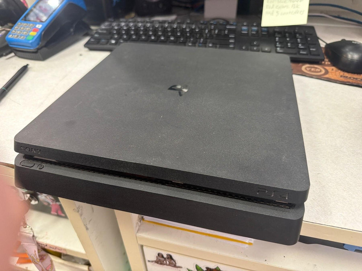 PS4 SYSTEM 1 TB