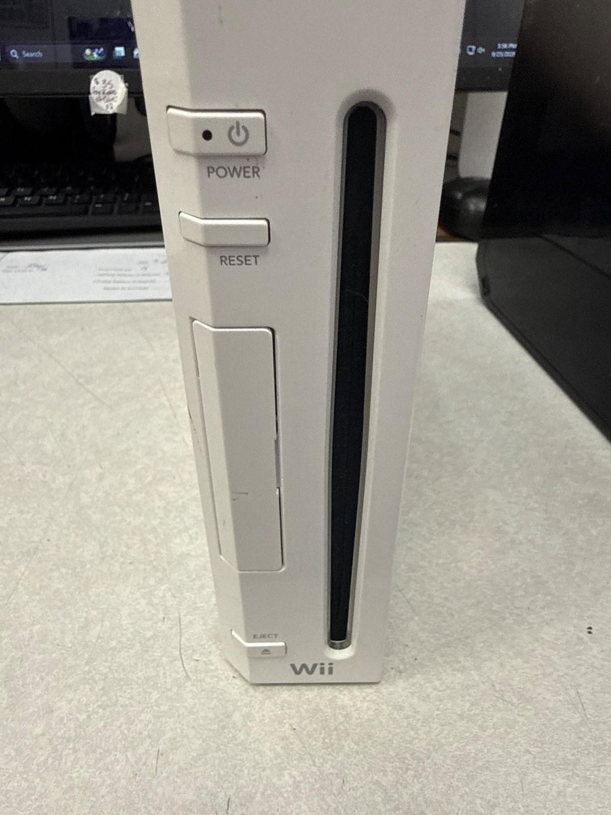 White Nintendo Wii System-WII