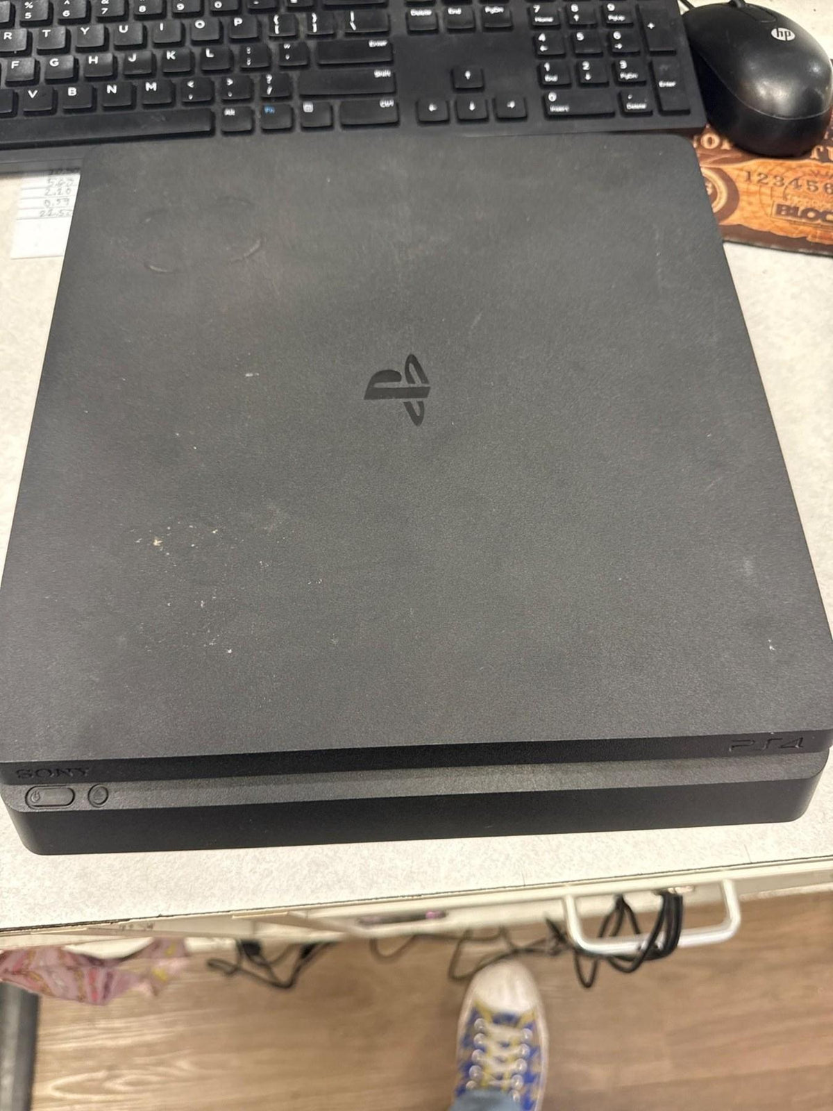 PS4 PRO 1TB SYSTEM
